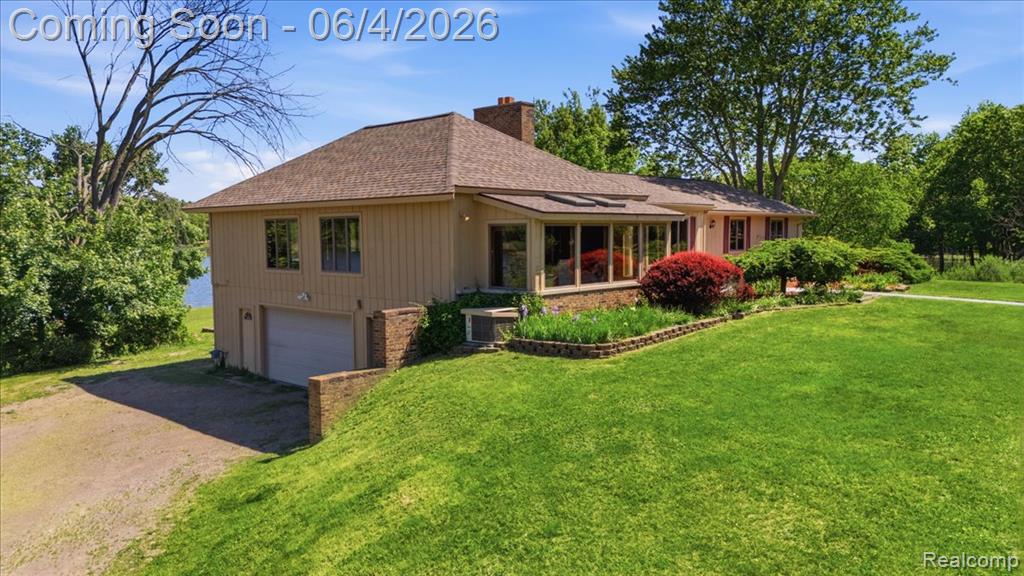 725 Deerpath Court, Ortonville, MI 48462 — Photo 16