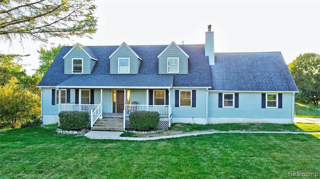 2290 Silver Fox Run, Holly, MI 48442 — front exterior
