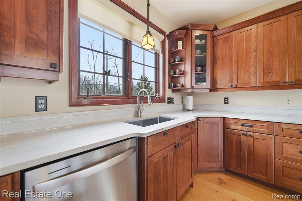 4529 Shoreview Lane, Whitmore Lake, MI 48189 — Photo 15