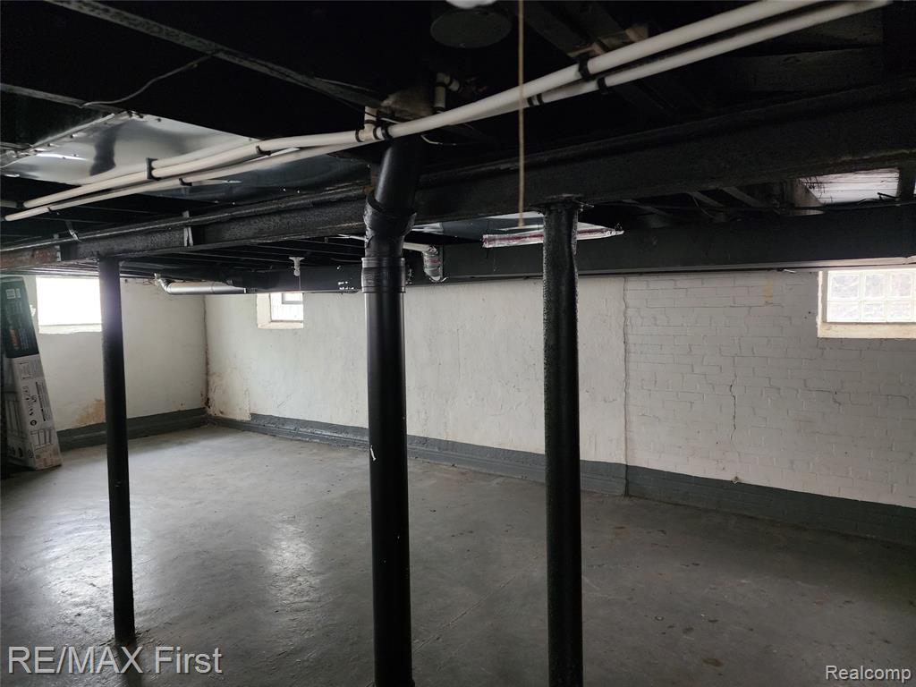 16161 Roselawn Street, Detroit, MI 48221 — Photo 12