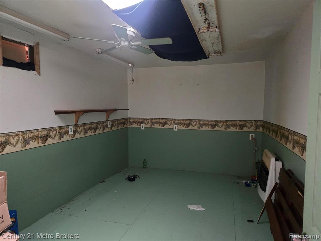 5638 N Lake Road, Columbiaville, MI, 48421