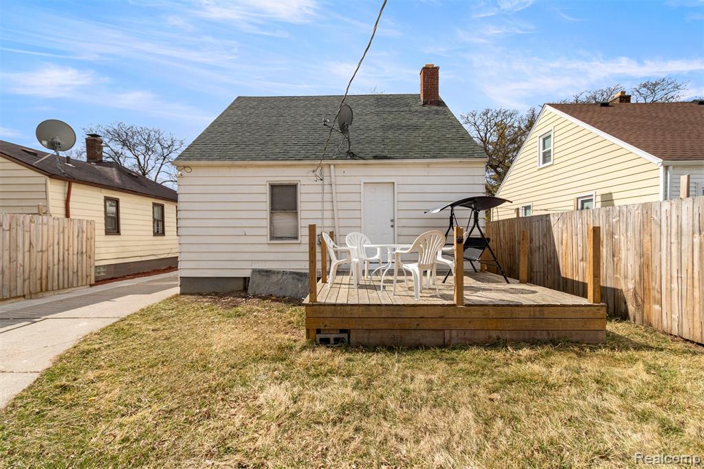 7634 Warwick Street, Detroit, MI 48228 — Photo 36