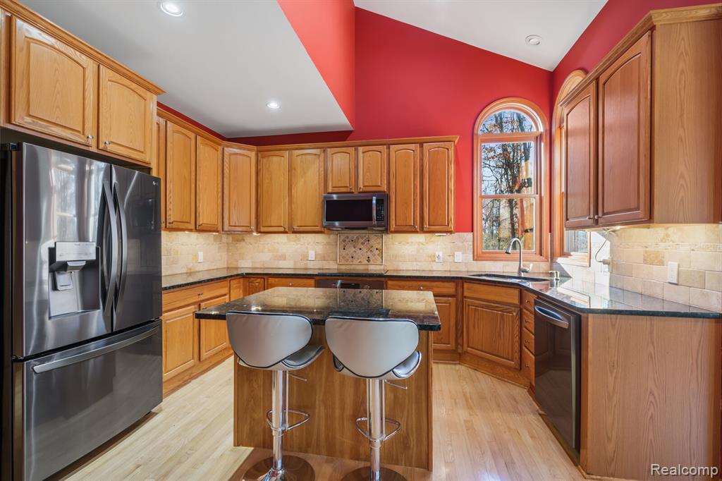 5150 N Milford Road, Highland, MI 48356 — Photo 16