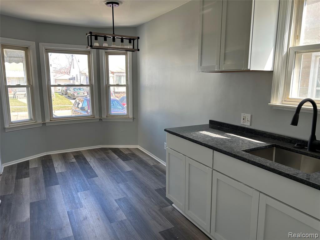 7546 Sterling, Center Line, MI 48015 — Photo 6