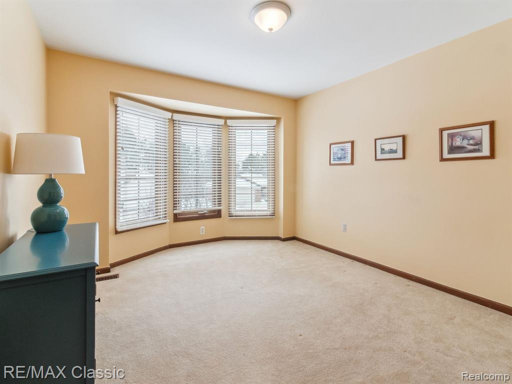 41830 PON MEADOW Drive, Northville, MI 48168 — Photo 18