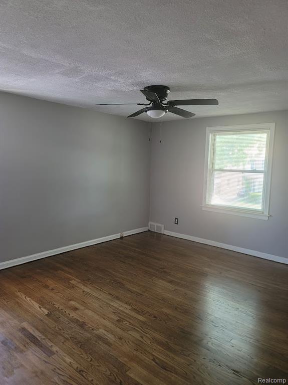 18011 Appoline Street W, Detroit, MI 48235 — Photo 16
