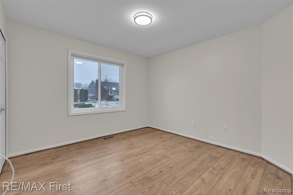 47179 Southern Cross Drive, Macomb, MI 48044 — Photo 14