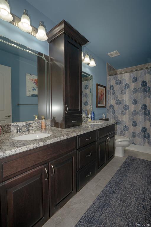 17121 Chianti Court, Macomb, MI 48042 — Photo 19