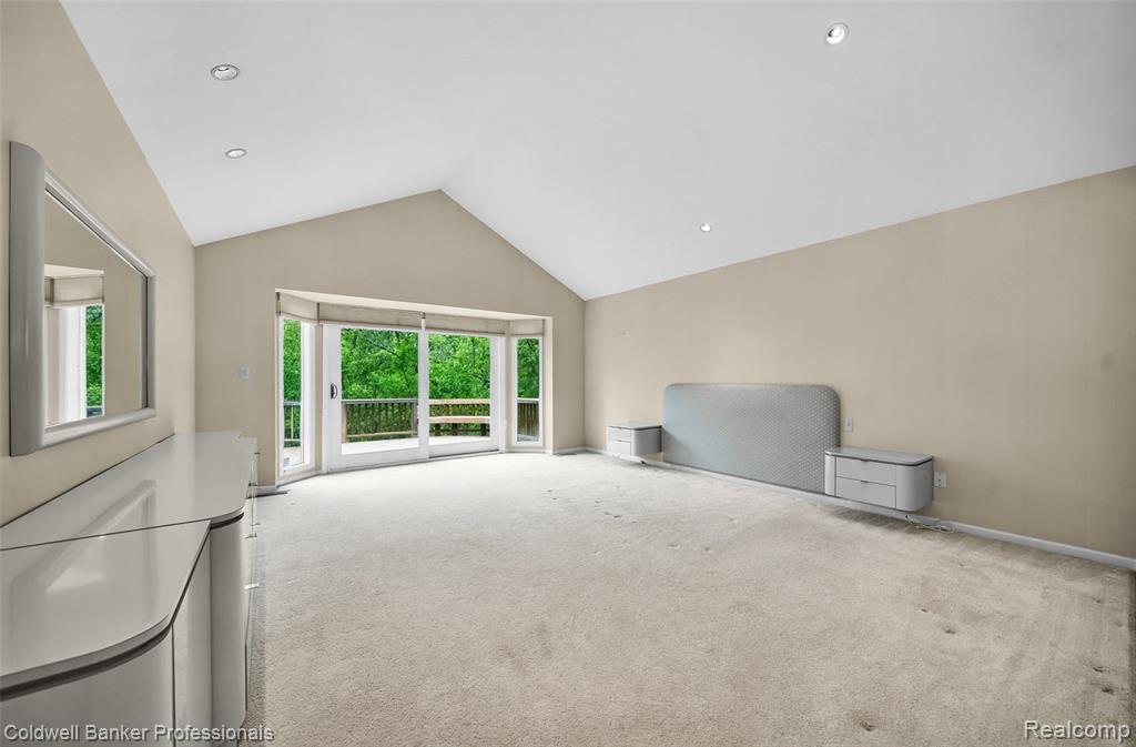 6560 Pleasant Lake Court, 11, West Bloomfield, MI — Photo 23