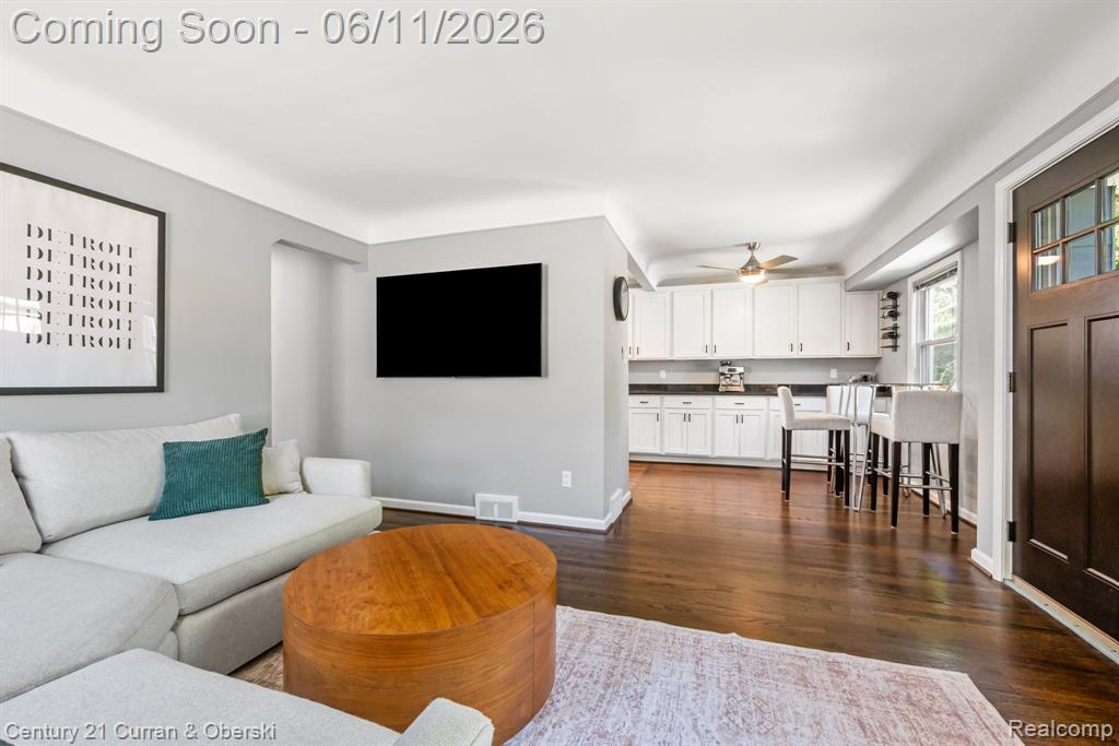 704 N Edison Avenue, Royal Oak, MI 48067 — Photo 11