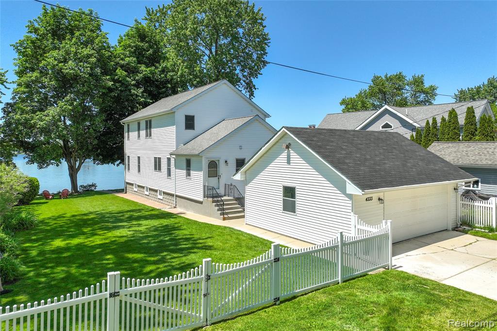 4333 Hunters Drive, Highland, MI 48356 — Photo 13