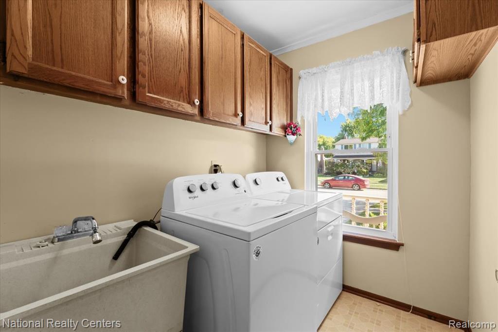 8451 Mannington Road, Canton, MI 48187 — Photo 17