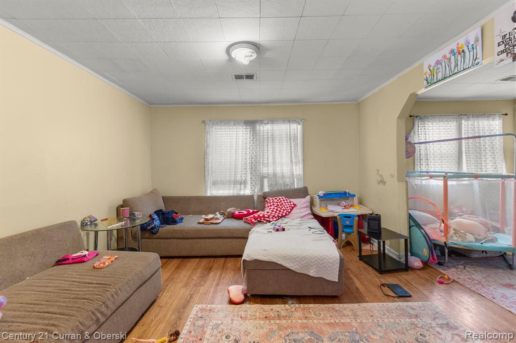 4221 Huron Street, Dearborn Heights, MI 48125 — Photo 15