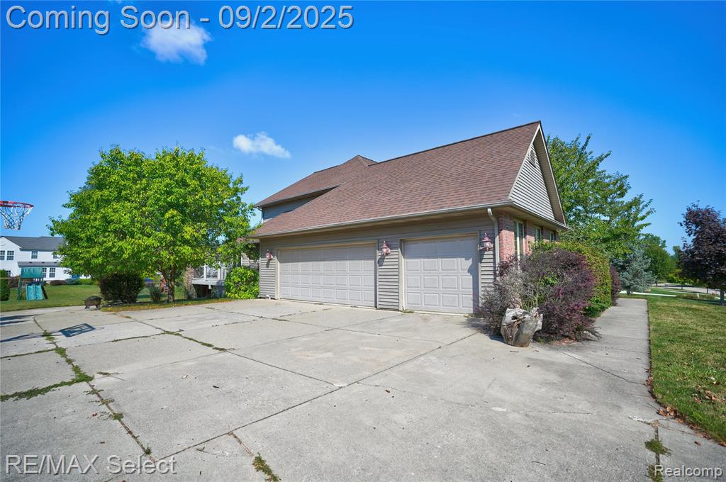 8468 Cranbrook Drive, Grand Blanc, MI 48439 — Photo 56