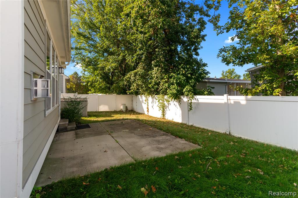 50317 Corey Avenue, New Baltimore, MI — Photo 25