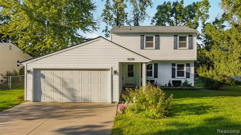 3540 Loon Lake Road, Wixom, MI 48393