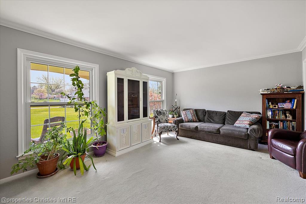 4160 Dawn Lane, West Bloomfield, MI 48323 — Photo 16