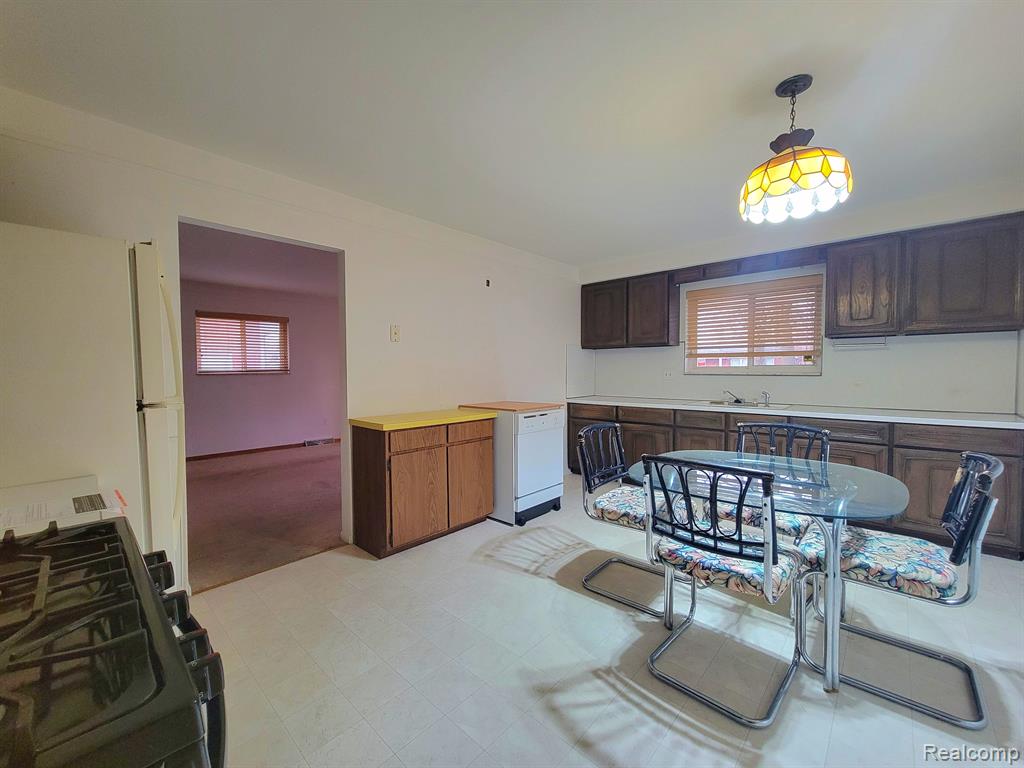 7290 WIEGAND, Center Line, MI 48015 — Photo 9