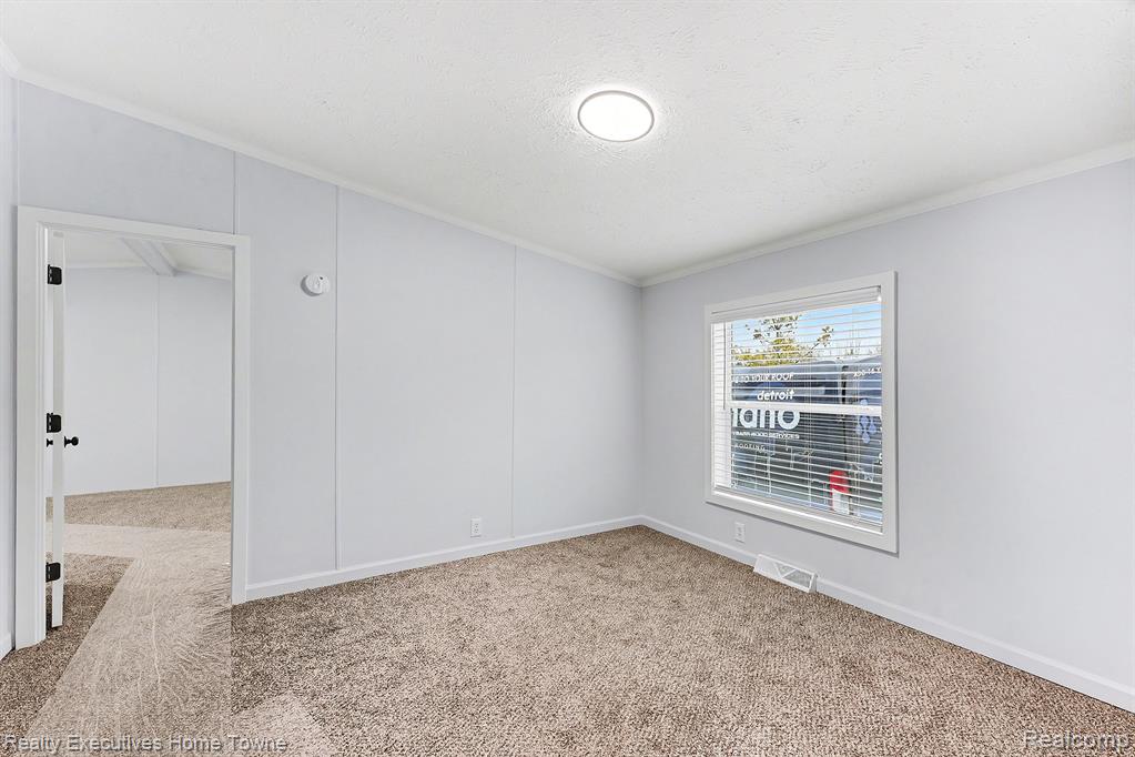 59227 Lewis Ln, New Haven, MI 48048 — Photo 21
