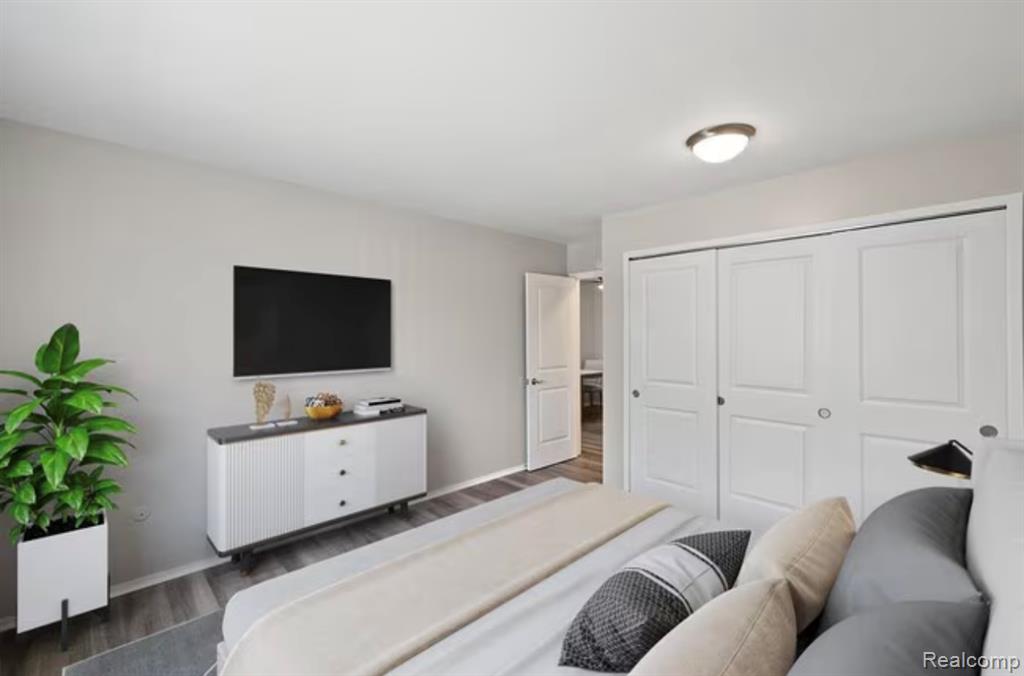 48200 W Pontiac Trail, Wixom, MI — Photo 20