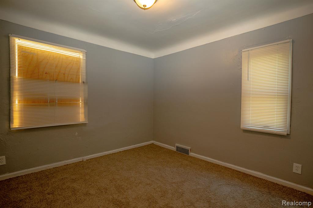 9833 Berkshire Street, Detroit, MI 48224 — Photo 10