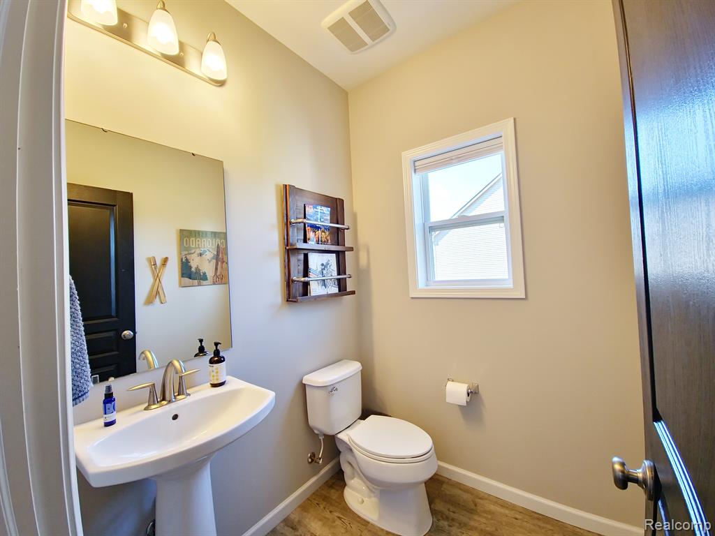 9270 NORMANDY Lane, Ypsilanti, MI 48197 — Photo 16
