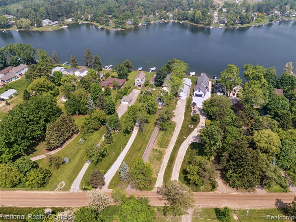 6130 Bullard Road, Fenton, MI 48430 — Photo 47
