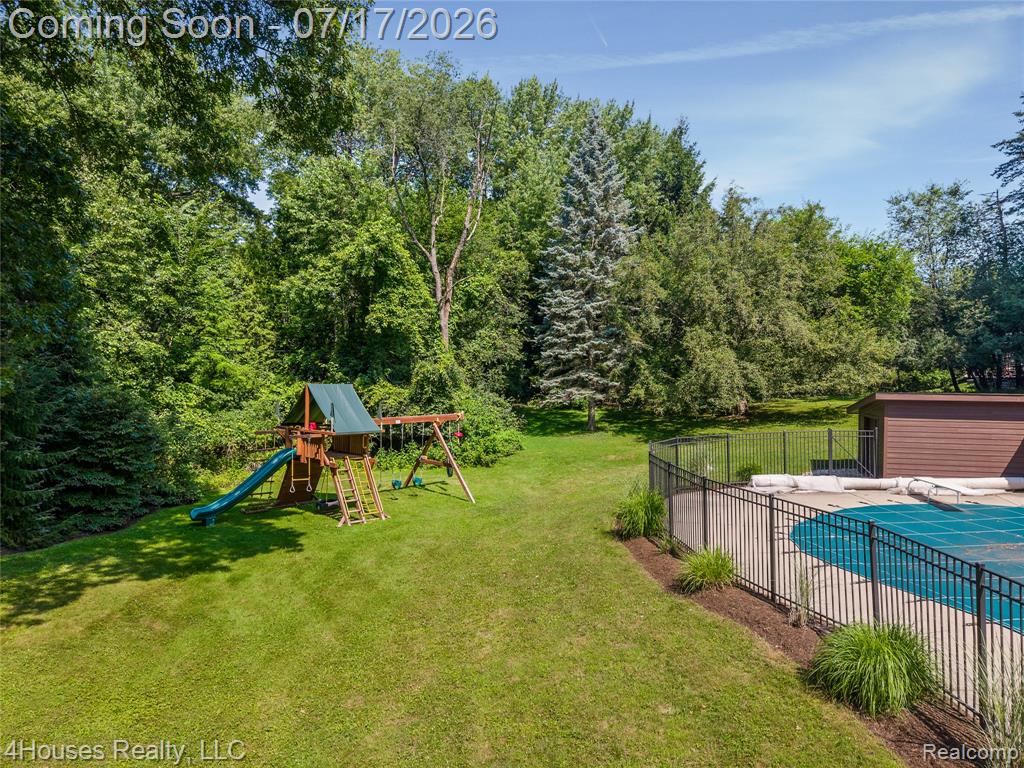 5717 Sussex Drive, Troy, MI 48098 — Photo 62