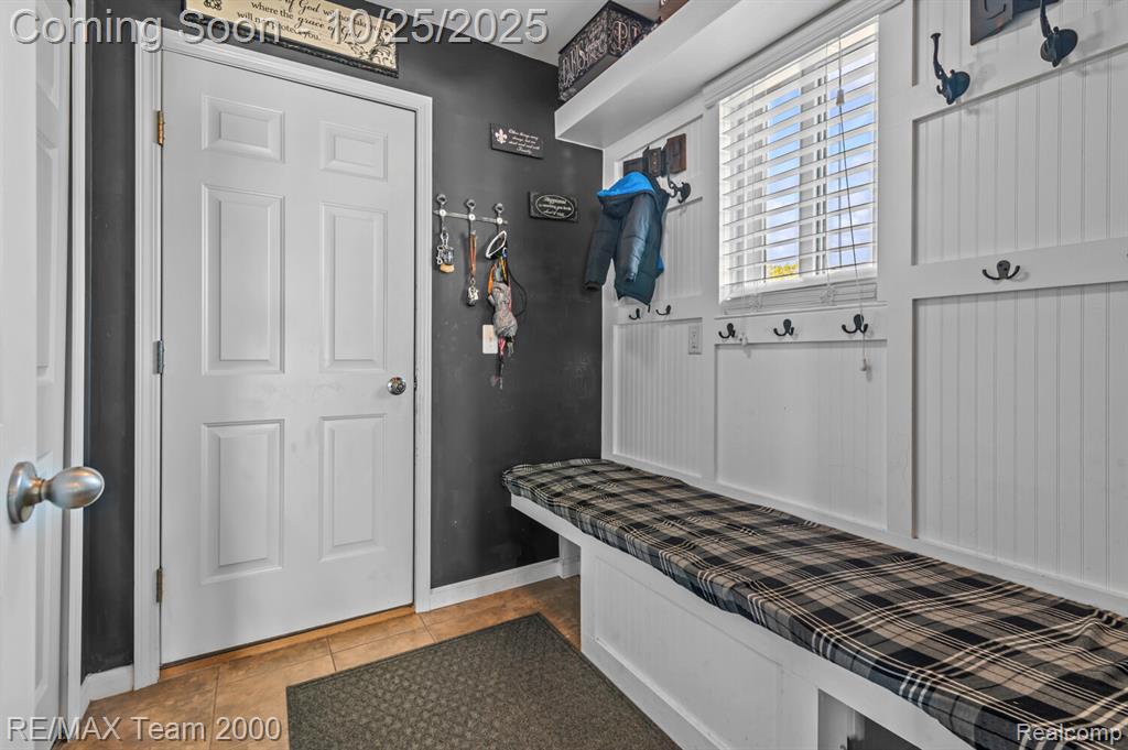 19712 Uroda Street, Brownstown, MI — Photo 16