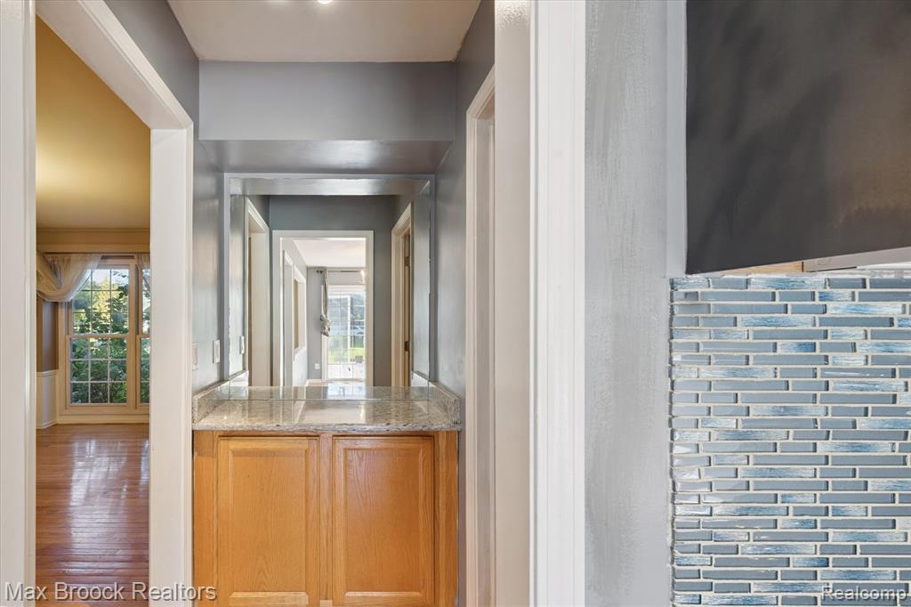 5872 Meadowview Drive, Plymouth, MI 48187 — Photo 15