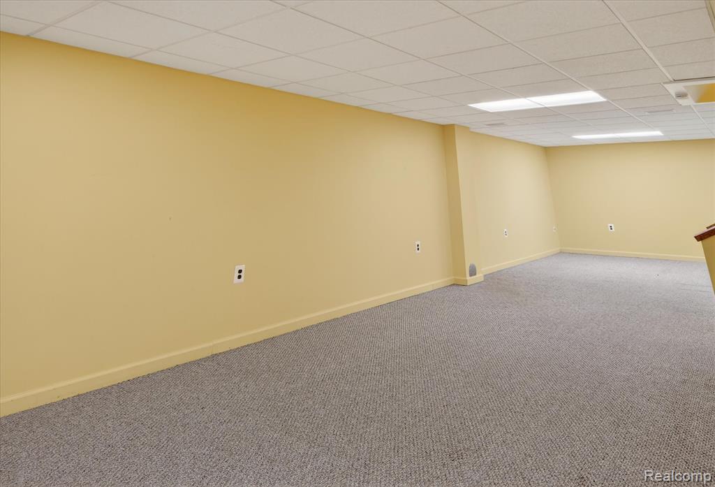 4364 S Meadow Drive, Waterford, MI 48329 — Photo 43