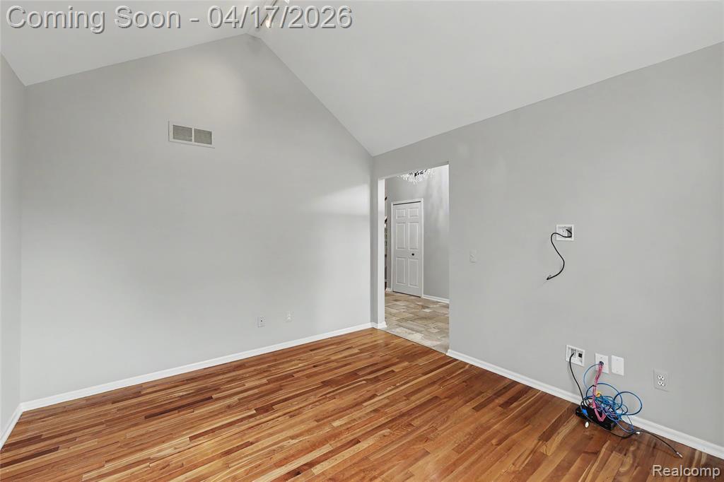 734 Lake Ridge Road, Rochester Hills, MI 48307 — Photo 9