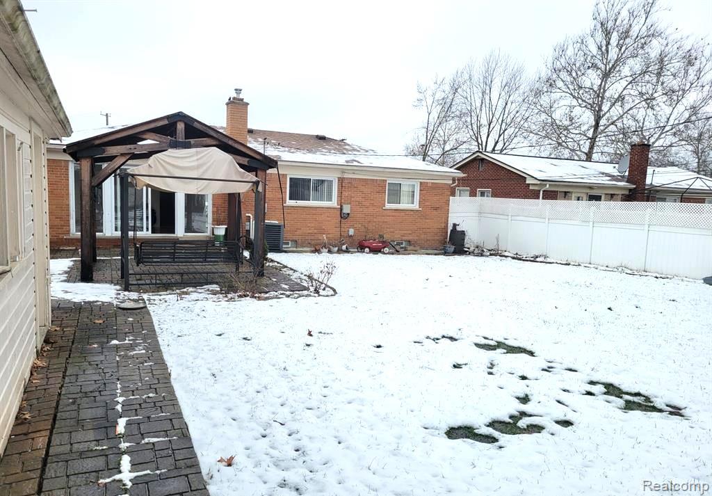 6554 Cronin Drive S, Dearborn Heights, MI 48127 — Photo 11