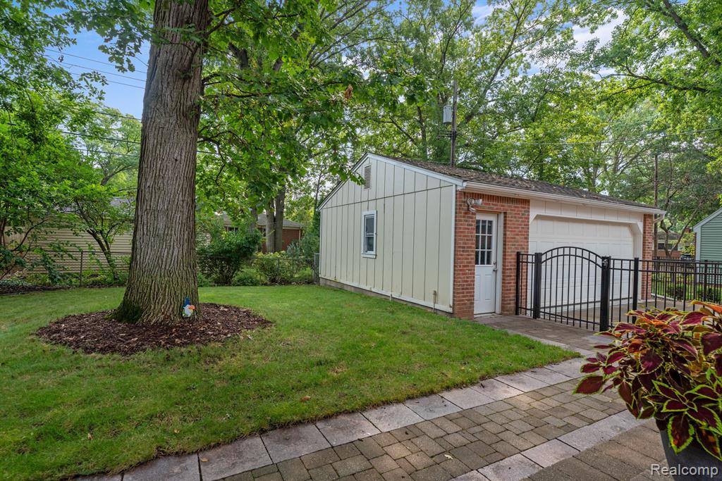 821 BEECH Court, Plymouth, MI 48170 — Photo 47