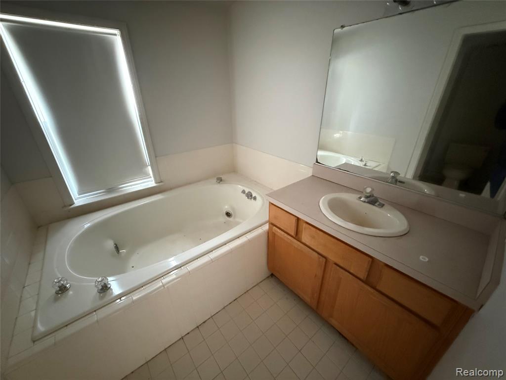 25980 Lyman Lane, New Hudson, MI 48165 — Photo 46