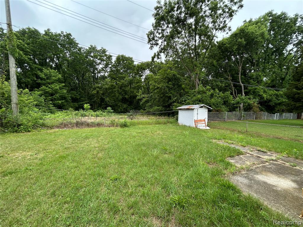 70 Devonshire Street, Ypsilanti, MI 48198 — Photo 13