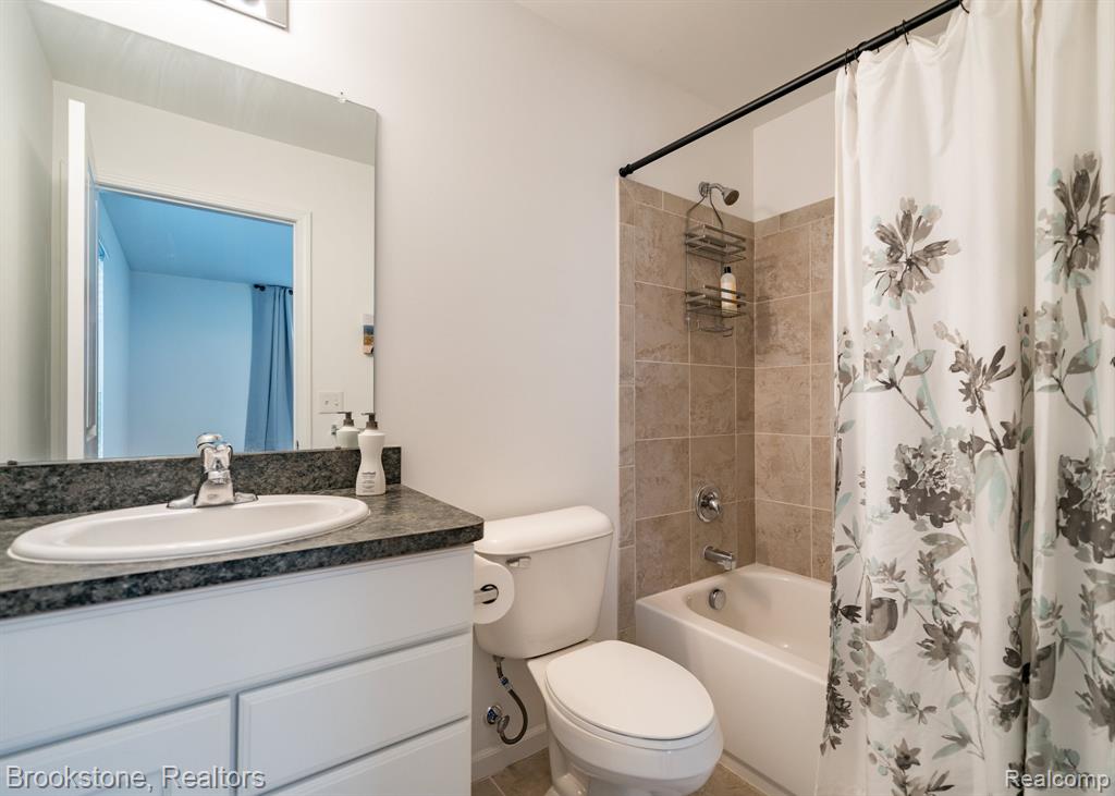 512 Midland Boulevard, Royal Oak, MI 48073 — Photo 23