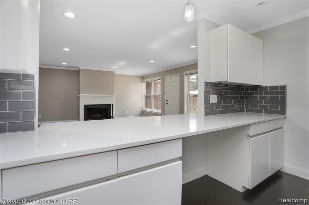 2021 Hyde Park Drive, Detroit, MI 48207 — Photo 15