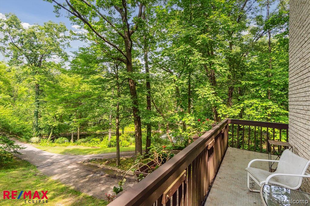 5405 Possum Lane, Orchard Lake Village, MI 48324 — Photo 30