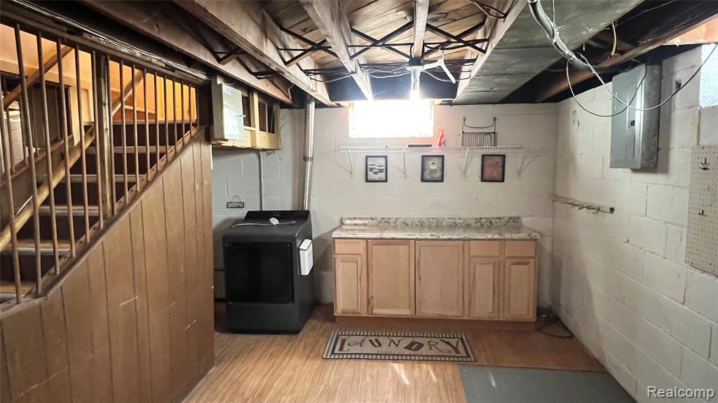 10185 Beaconsfield Street, Detroit, MI 48224 — Photo 17