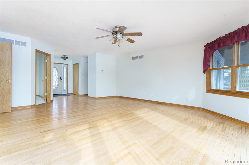 1052 E DEXTER Trail, Dansville, MI 48819 — Photo 21