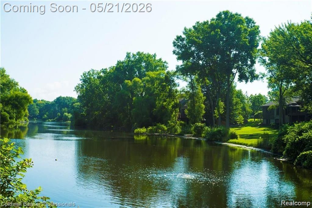 2076 Shore Hill Court, West Bloomfield, MI 48323 — Photo 3