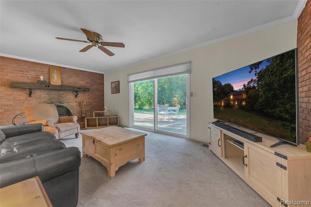 687 Foxhall Road, Bloomfield Hills, MI 48304 — Photo 15