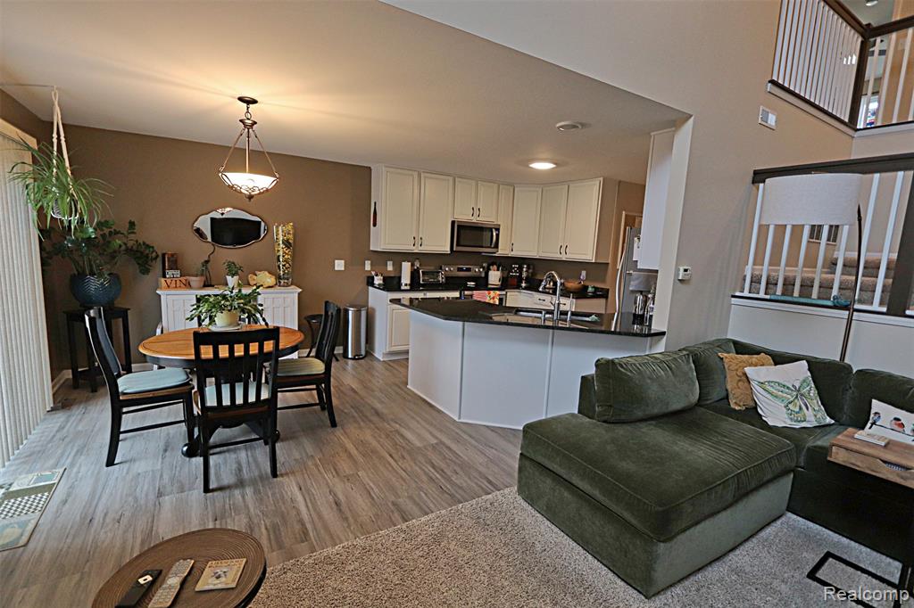 10139 Ridge Run Street, 9, Howell, MI 48855 — Photo 17