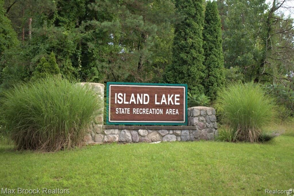 30153 TURTLE CREEK CIRCLE, New Hudson, MI 48165 — Photo 51