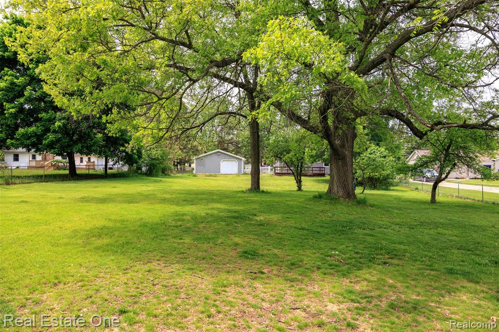 845 Sebek Street, Oxford, MI 48371 — Photo 34