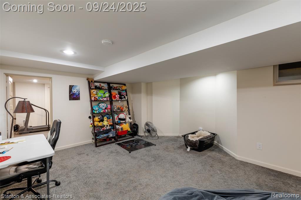 636 Waddington Street, Bloomfield Hills, MI 48301 — Photo 39