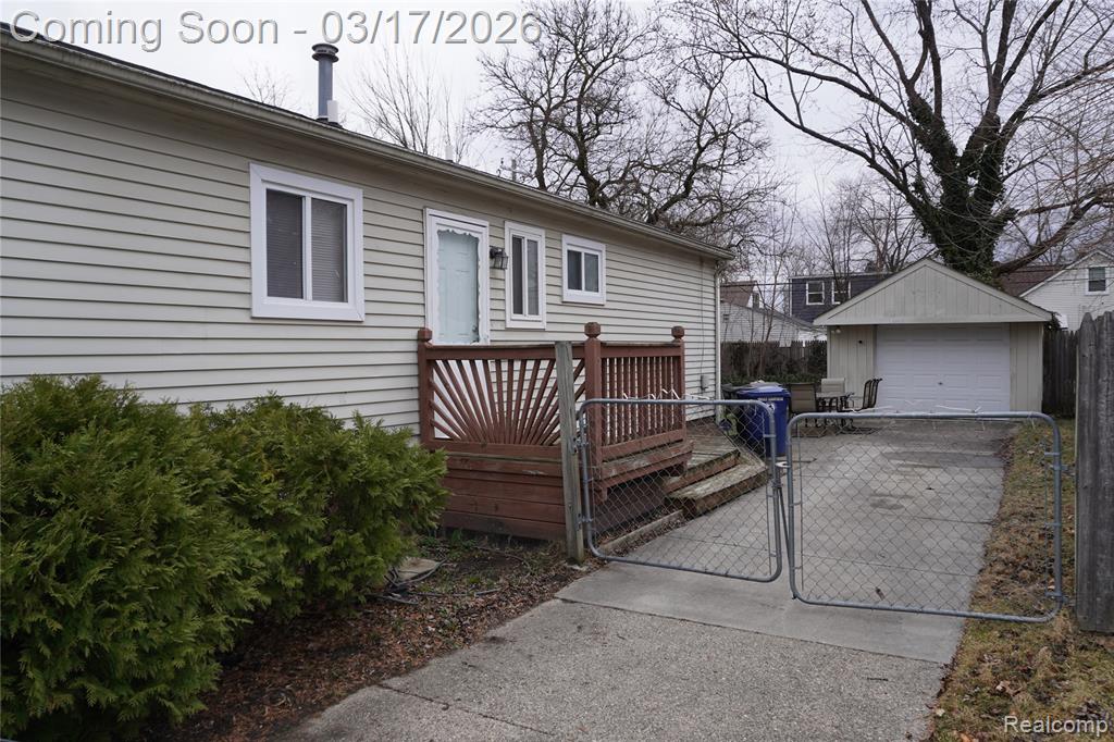 19552 Garfield, Redford, MI 48240 — Photo 21