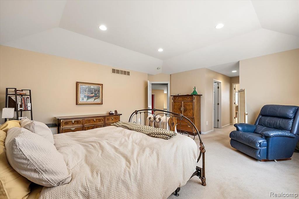 7108 Branford Court, West Bloomfield, MI — Photo 34