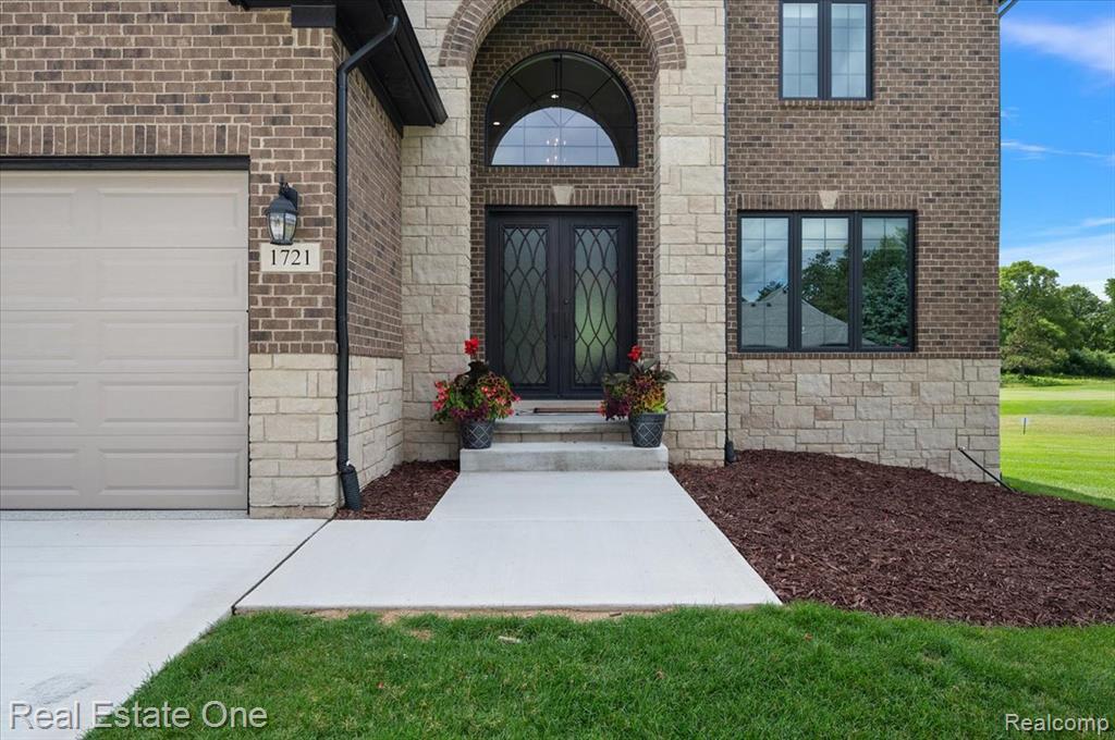 1721 Royal Birkdale Drive, Oxford, MI 48371 — Photo 3